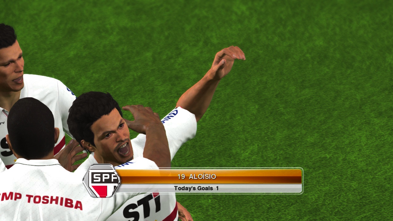 Скриншот из игры Pro Evolution Soccer 2014 - 82