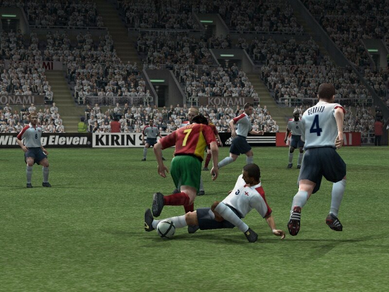 Скриншот из игры Pro Evolution Soccer 4 - 18