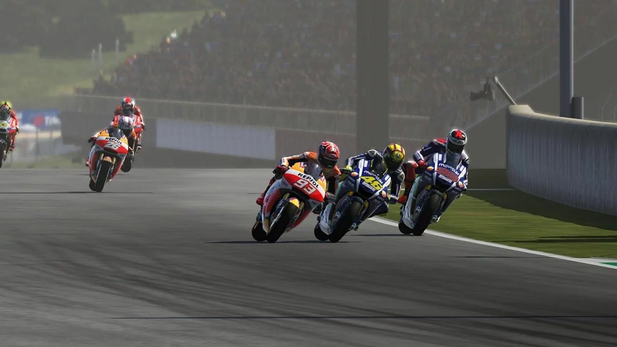 Скриншот из игры MotoGP 15 - 18