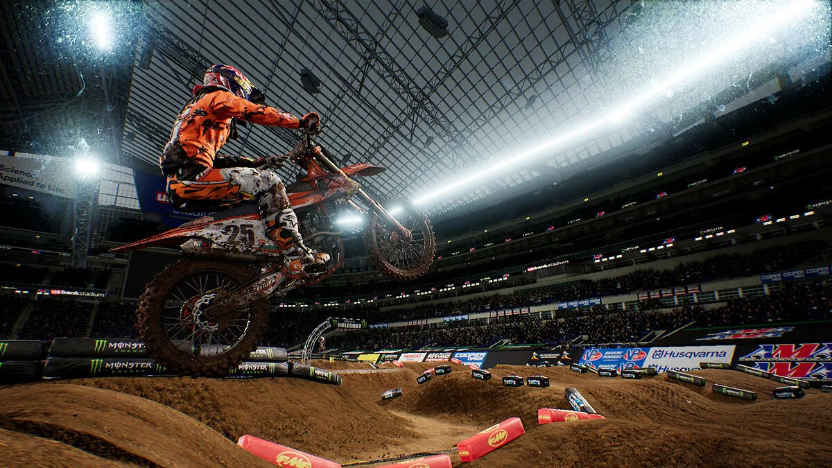 Скриншот из игры Monster Energy Supercross - The Official Videogame - 25