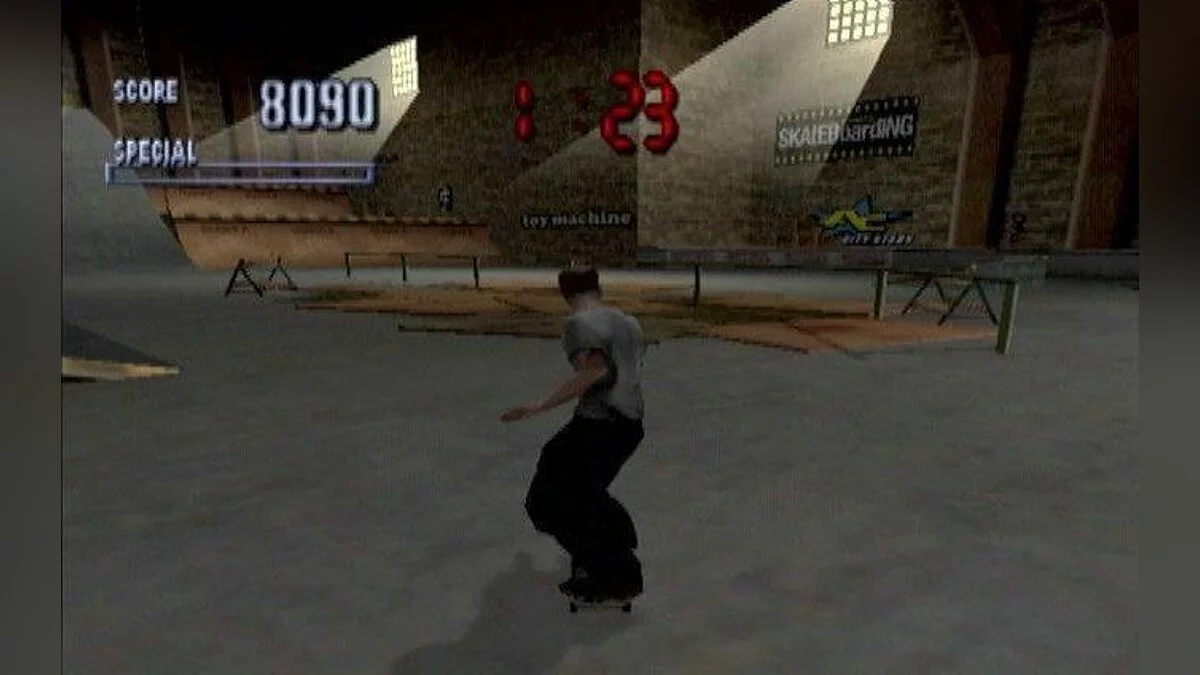 Скриншот из игры Tony Hawk's Pro Skater - 7