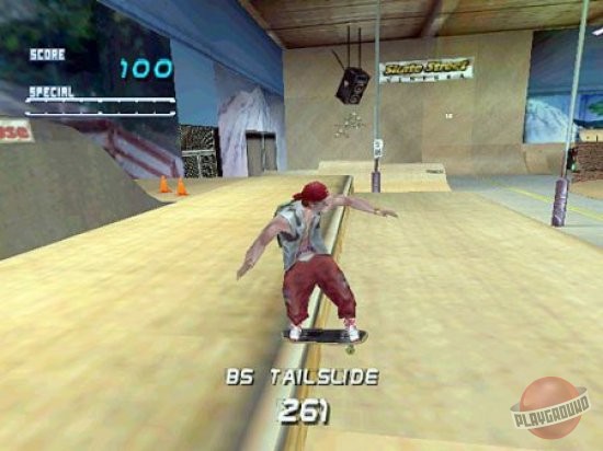 Скриншот из игры Tony Hawk's Pro Skater 2 - 13