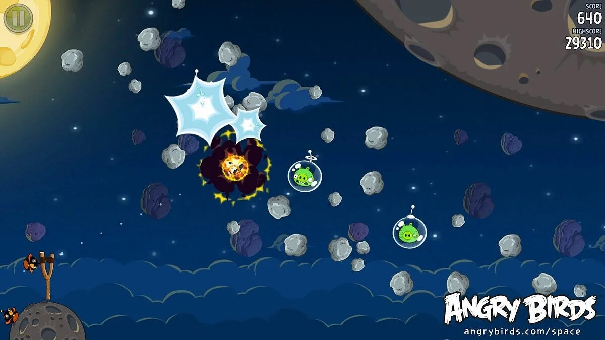 Скриншот из игры Angry Birds Space - 3