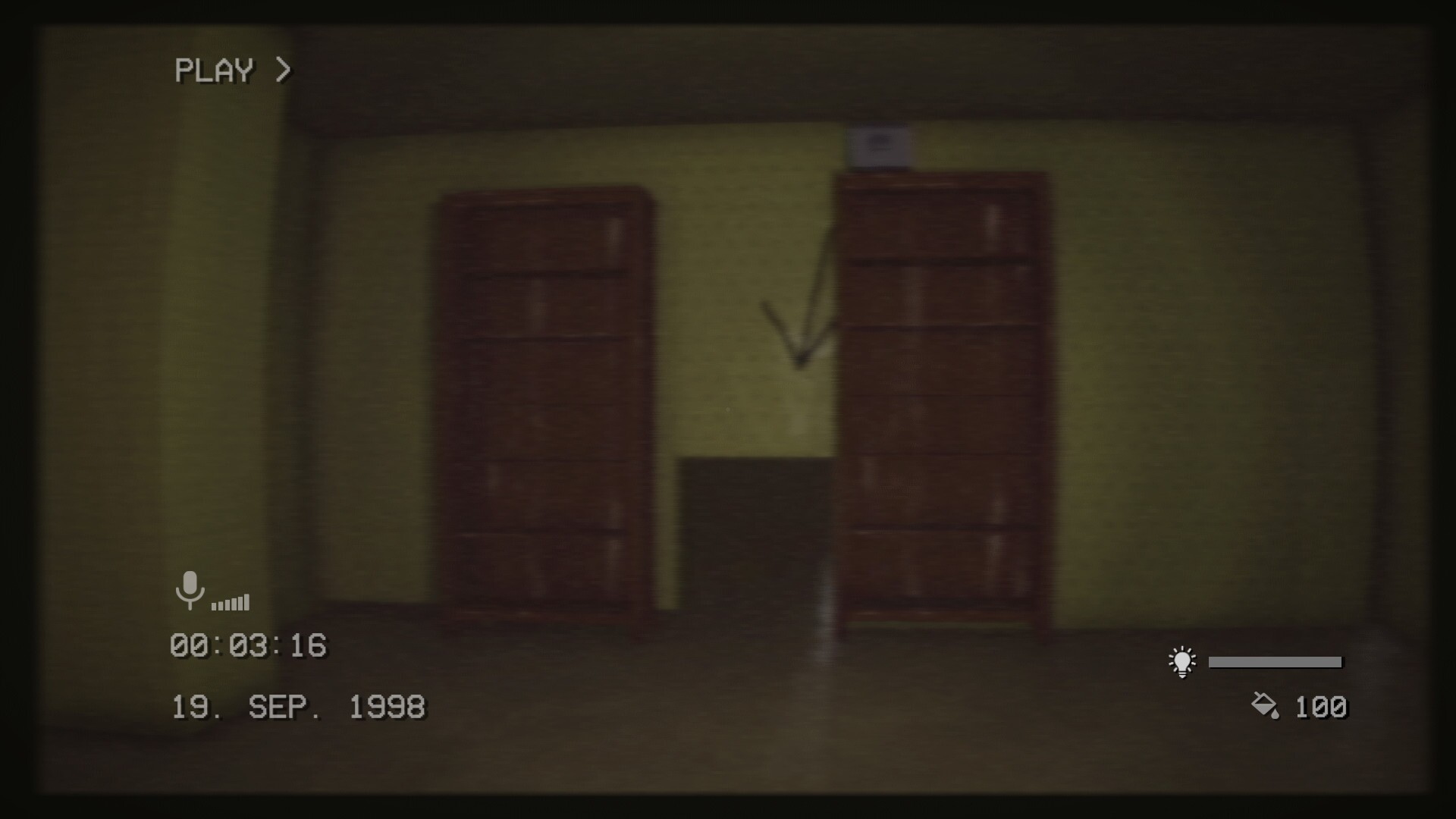 Скриншот из игры The Backrooms 1998 - Found Footage Survival Horror Game - 20