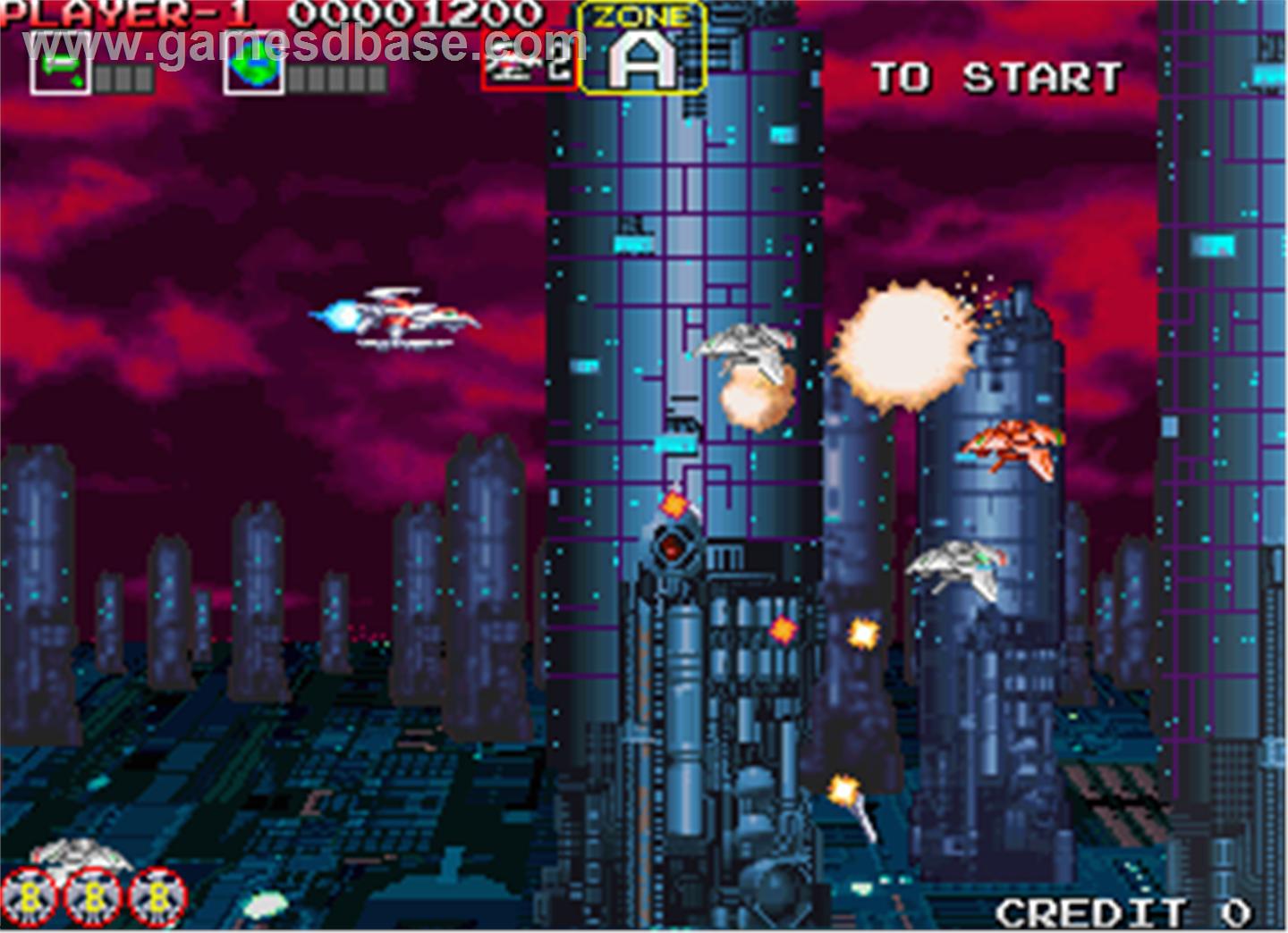 Скриншот из игры Darius Gaiden - 2