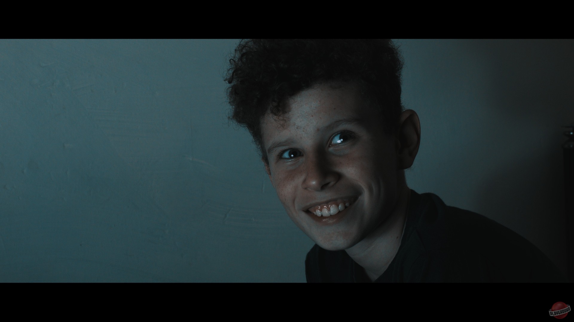 Скриншот из игры The Dark Side of the Moon: An Interactive FMV Thriller - 27