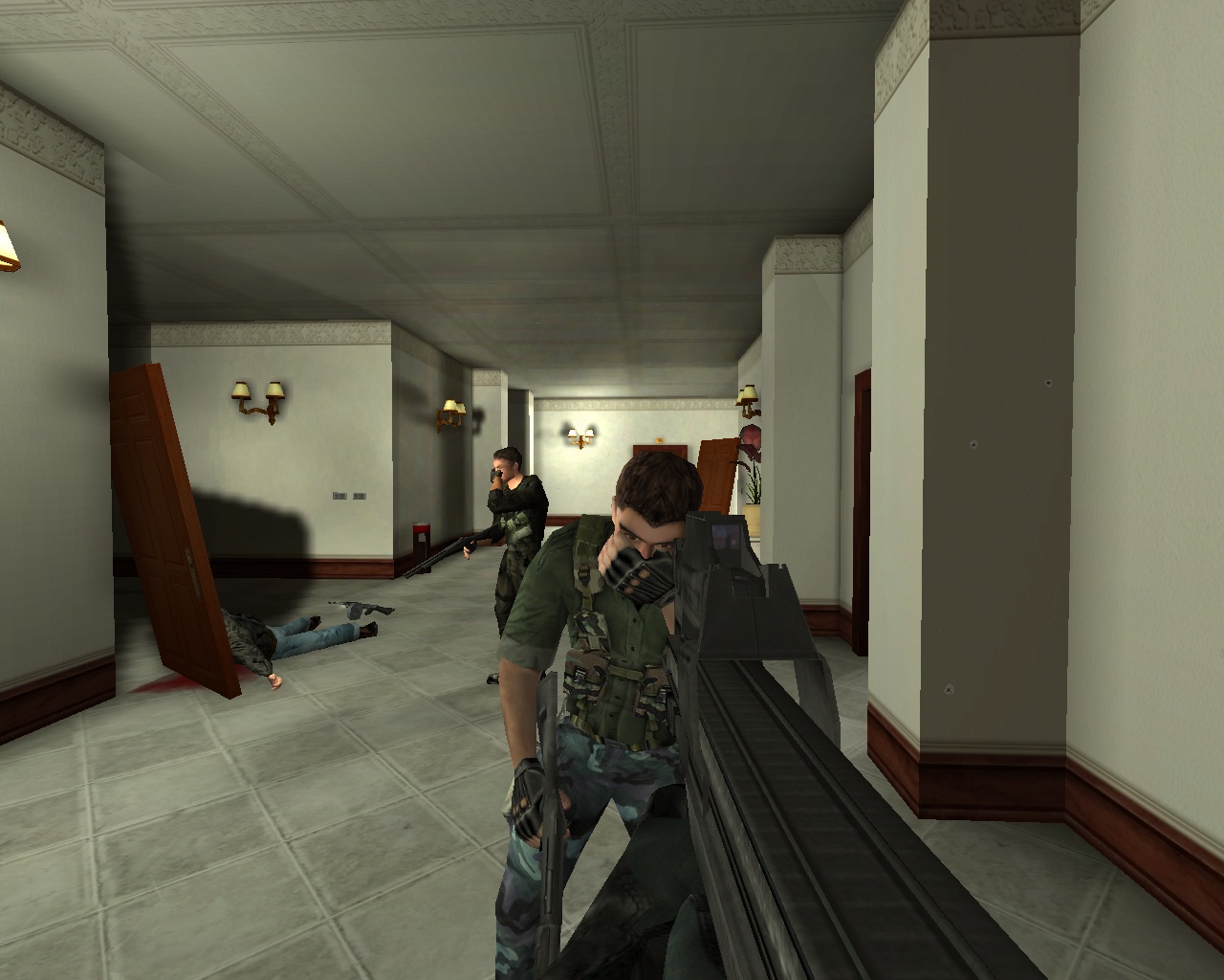 Скриншот из игры Tom Clancy's Rainbow Six 3:  Athena Sword - 34