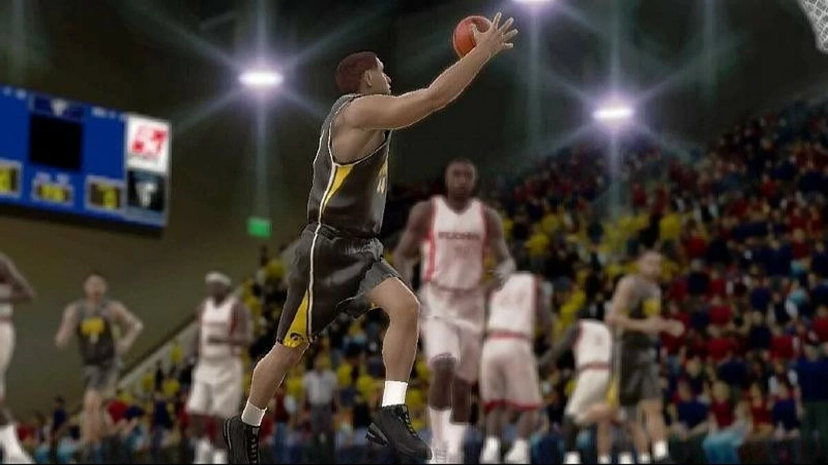 Скриншот из игры College Hoops 2K6 - 10