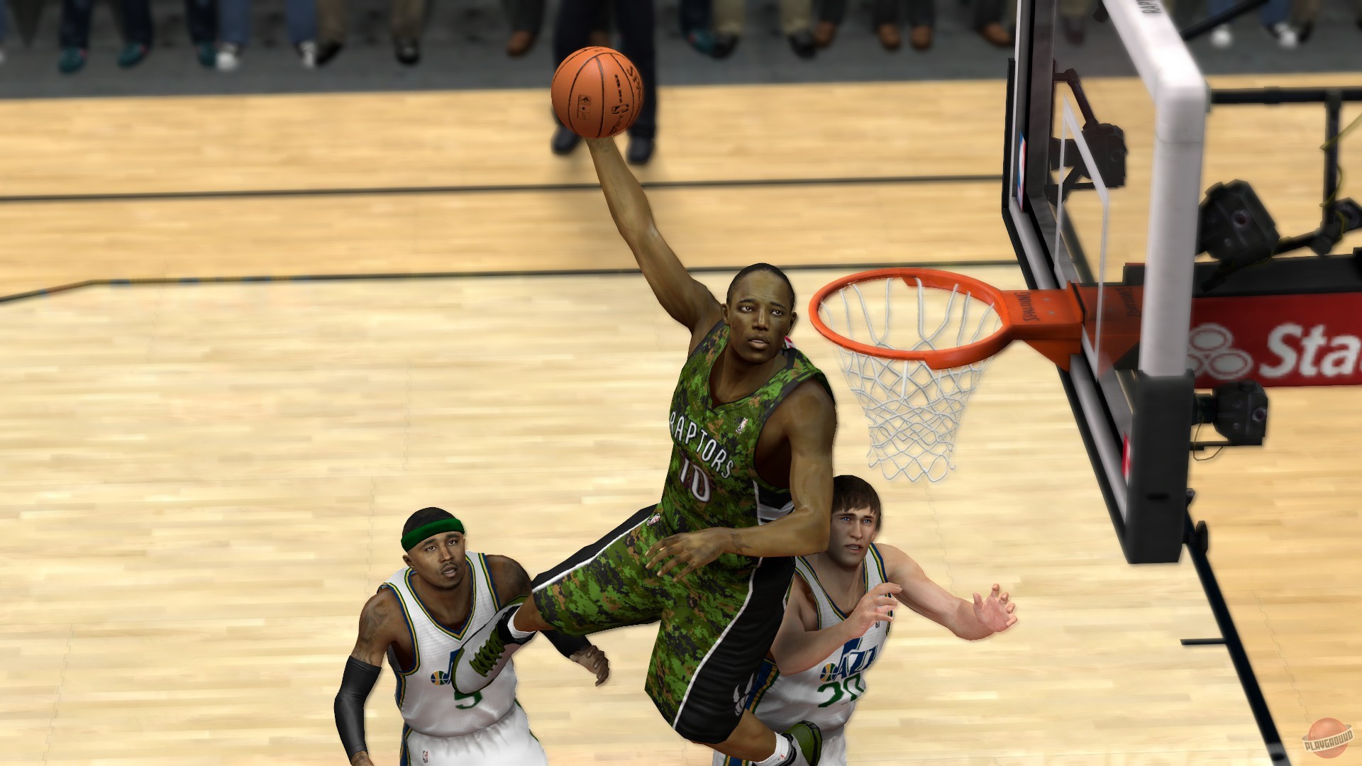 Скриншот из игры NBA 2K13 - 17