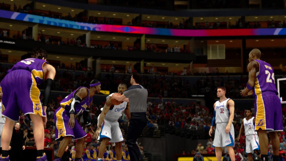 Скриншот из игры NBA 2K13 - 30