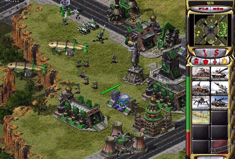 Скриншот из игры Command & Conquer: Red Alert 2 - 2